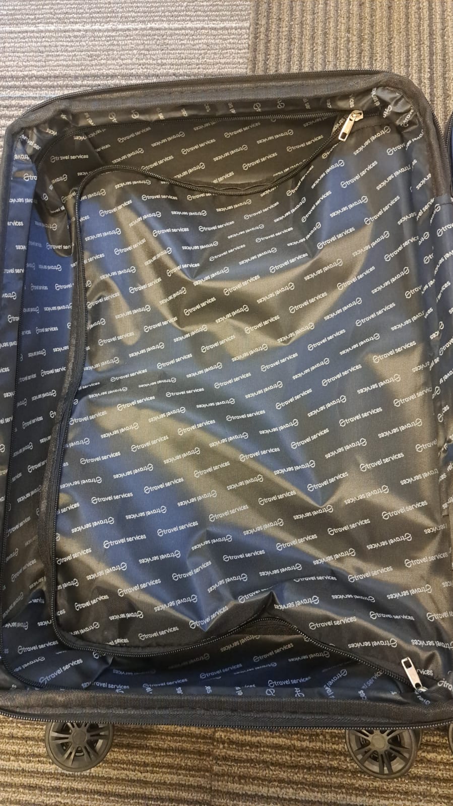 Foto de Carry On Travel Services